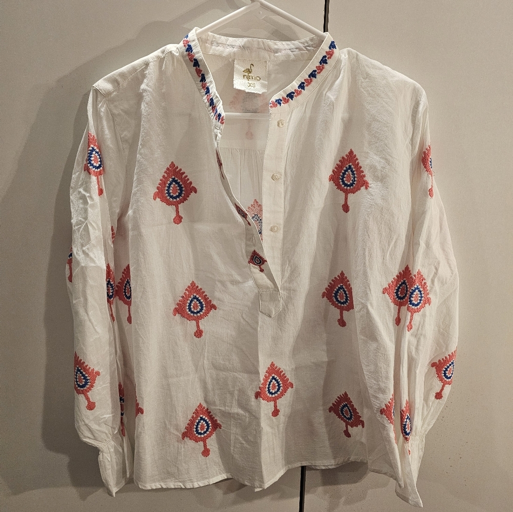 Nimo with Love Womans XS White Pink/Blue Embroidered Top